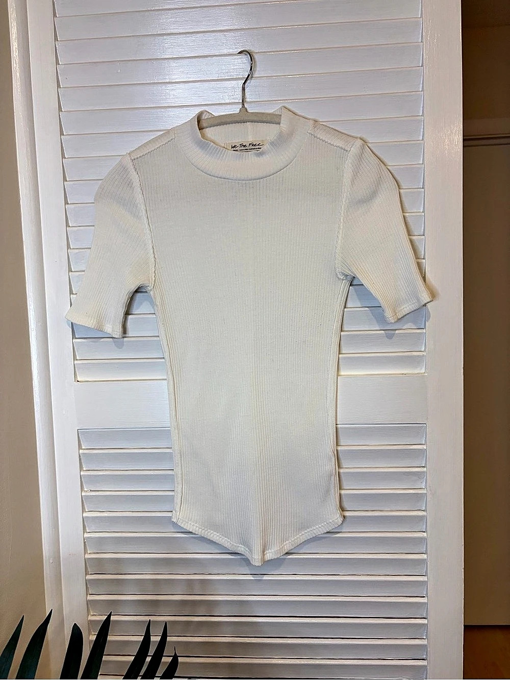 We The Free Ribbed Mock Neck Short Sleeve Top Size Small